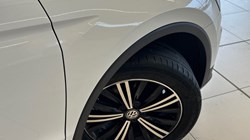 2019 (19) VOLKSWAGEN TIGUAN 1.5 TSi EVO 130 SE Nav 5dr 5059653