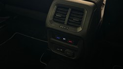 2019 (19) VOLKSWAGEN TIGUAN 1.5 TSi EVO 130 SE Nav 5dr 5059630