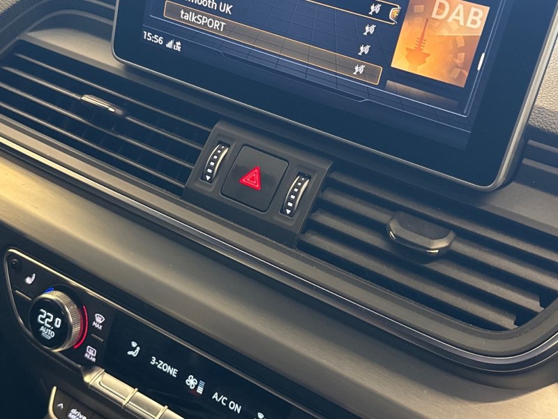 2020 (20) AUDI Q5 55 TFSI e Quattro S Line Competition 5dr S Tronic 5064824