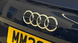 2020 (20) AUDI Q5 55 TFSI e Quattro S Line Competition 5dr S Tronic 5064832