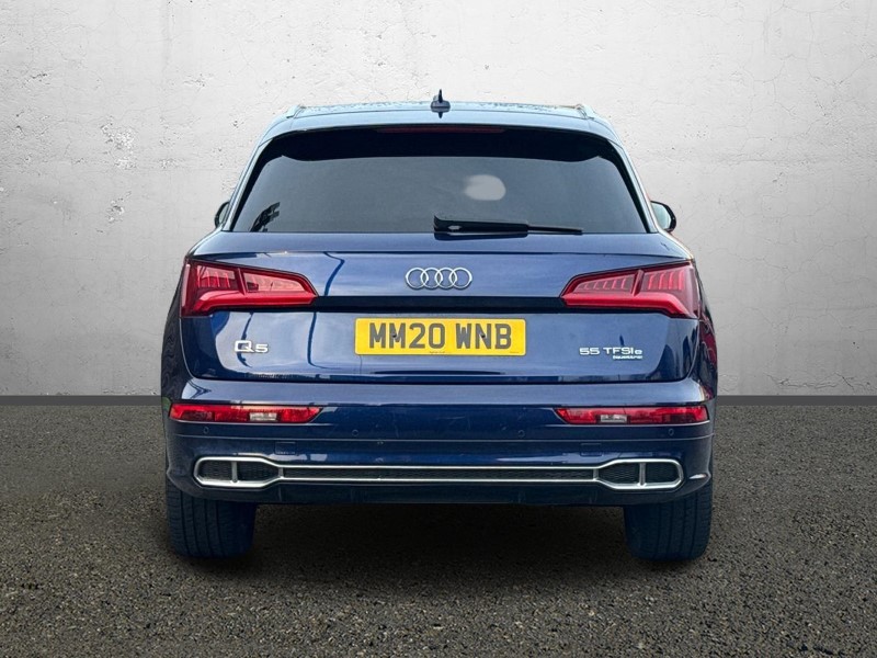 2020 (20) AUDI Q5 55 TFSI e Quattro S Line Competition 5dr S Tronic 5064799