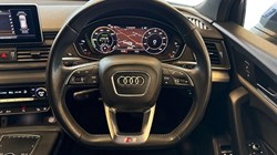 2020 (20) AUDI Q5 55 TFSI e Quattro S Line Competition 5dr S Tronic 5064808