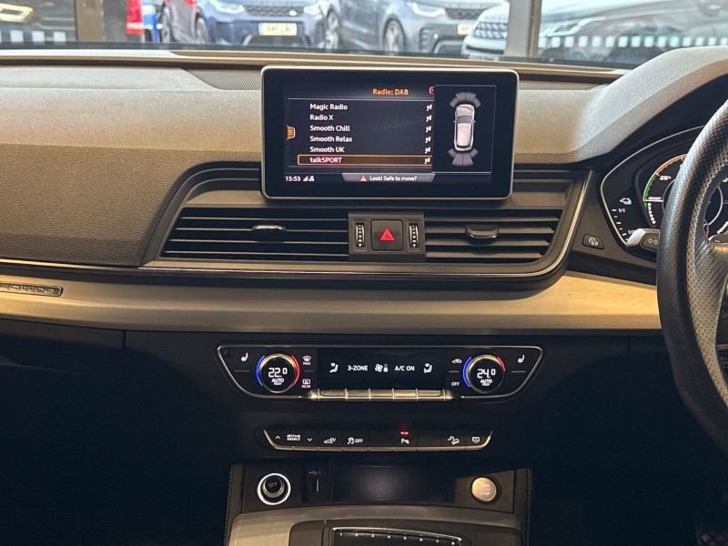 2020 (20) AUDI Q5 55 TFSI e Quattro S Line Competition 5dr S Tronic 5064807