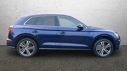 2020 (20) AUDI Q5 55 TFSI e Quattro S Line Competition 5dr S Tronic 5064798
