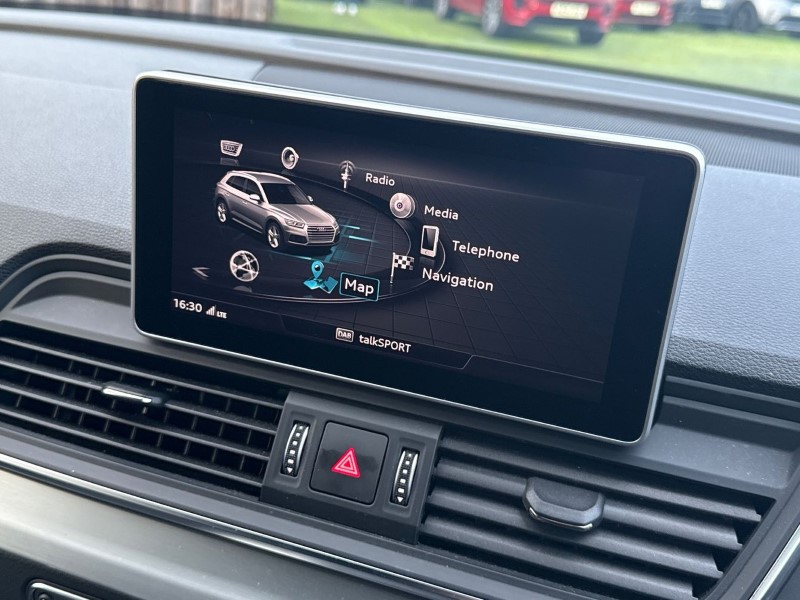 2020 (20) AUDI Q5 55 TFSI e Quattro S Line Competition 5dr S Tronic 5064821