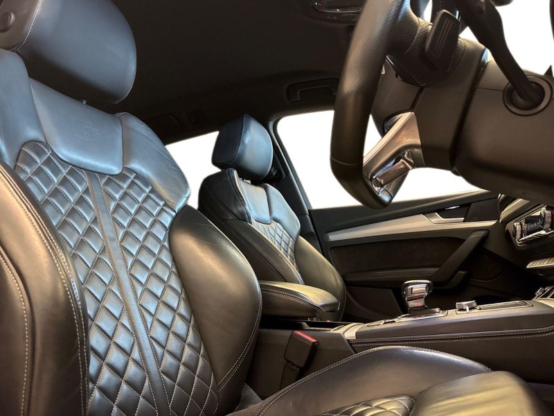 2020 (20) AUDI Q5 55 TFSI e Quattro S Line Competition 5dr S Tronic 5064818