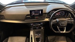 2020 (20) AUDI Q5 55 TFSI e Quattro S Line Competition 5dr S Tronic 5064802