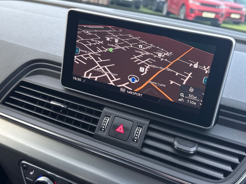 2020 (20) AUDI Q5 55 TFSI e Quattro S Line Competition 5dr S Tronic 5064804