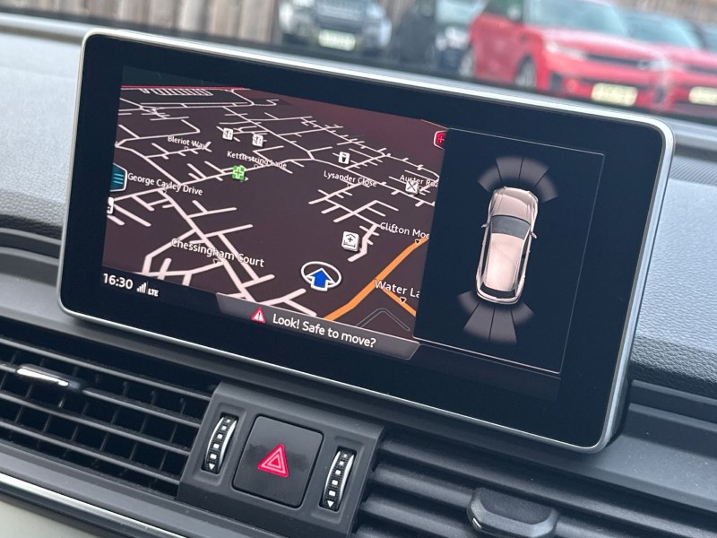 2020 (20) AUDI Q5 55 TFSI e Quattro S Line Competition 5dr S Tronic 5064805