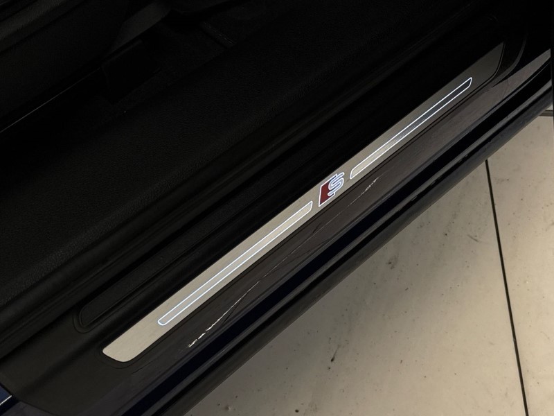 2020 (20) AUDI Q5 55 TFSI e Quattro S Line Competition 5dr S Tronic 5064826