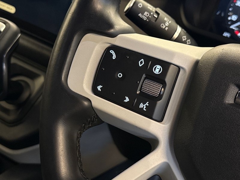 2024 (24) LAND ROVER DEFENDER 2.0 P400e X-Dynamic HSE 110 5dr Auto 5059861