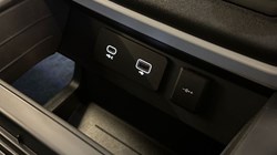 2024 (24) LAND ROVER DEFENDER 2.0 P400e X-Dynamic HSE 110 5dr Auto 5059869