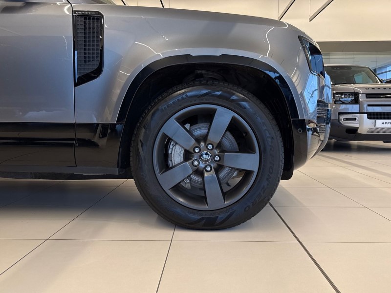 2024 (24) LAND ROVER DEFENDER 2.0 P400e X-Dynamic HSE 110 5dr Auto 5059841