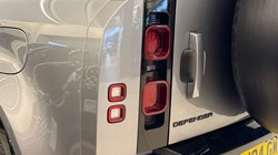 2024 (24) LAND ROVER DEFENDER 2.0 P400e X-Dynamic HSE 110 5dr Auto 5059852