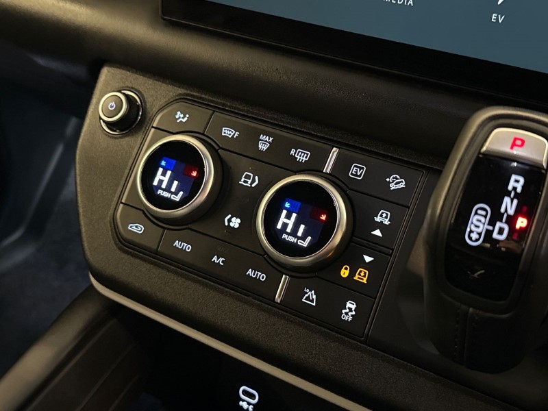 2024 (24) LAND ROVER DEFENDER 2.0 P400e X-Dynamic HSE 110 5dr Auto 5059865