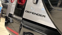 2024 (24) LAND ROVER DEFENDER 2.0 P400e X-Dynamic HSE 110 5dr Auto 5059877