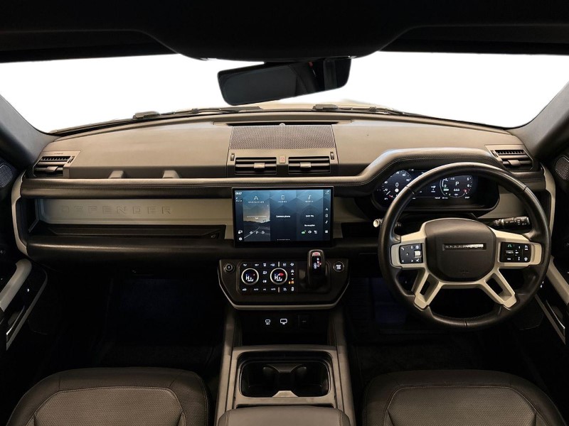 2024 (24) LAND ROVER DEFENDER 2.0 P400e X-Dynamic HSE 110 5dr Auto 5059842