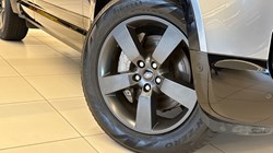 2024 (24) LAND ROVER DEFENDER 2.0 P400e X-Dynamic HSE 110 5dr Auto 5059876