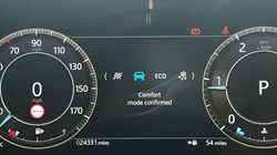 2024 (24) JAGUAR F-PACE 2.0 D200 R-Dynamic SE Black 5dr Auto AWD 5095037