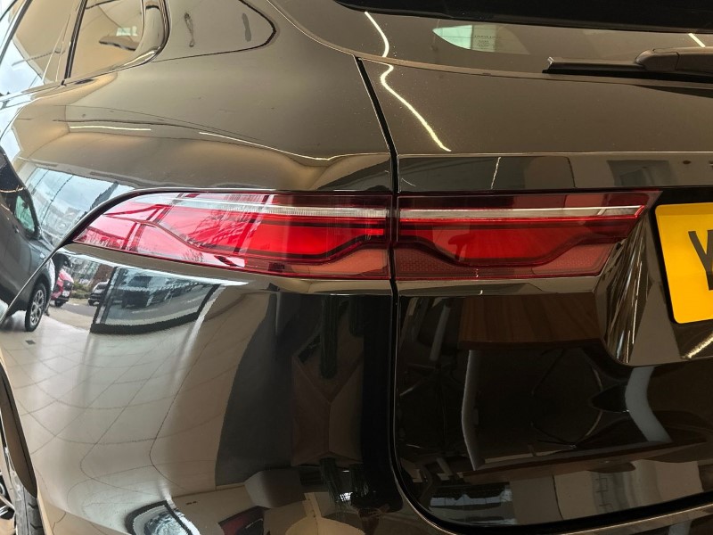 2024 (24) JAGUAR F-PACE 2.0 D200 R-Dynamic SE Black 5dr Auto AWD 5095052