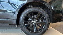 2024 (24) JAGUAR F-PACE 2.0 D200 R-Dynamic SE Black 5dr Auto AWD 5095012