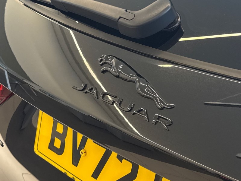 2023 (72) JAGUAR F-PACE 2.0 D200 R-Dynamic Black 5dr Auto AWD 5102822