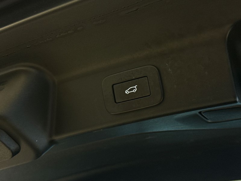 2023 (72) JAGUAR F-PACE 2.0 D200 R-Dynamic Black 5dr Auto AWD 5102817