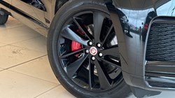 2023 (72) JAGUAR F-PACE 2.0 D200 R-Dynamic Black 5dr Auto AWD 5102821
