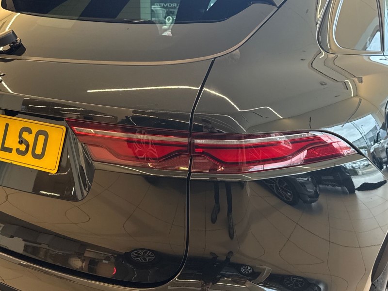 2023 (72) JAGUAR F-PACE 2.0 D200 R-Dynamic Black 5dr Auto AWD 5102824