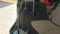 2023 (72) JAGUAR F-PACE 2.0 D200 R-Dynamic Black 5dr Auto AWD 5102823