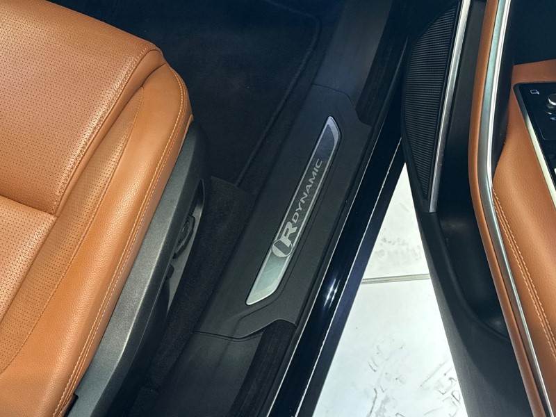 2023 (72) JAGUAR F-PACE 2.0 D200 R-Dynamic Black 5dr Auto AWD 5102815