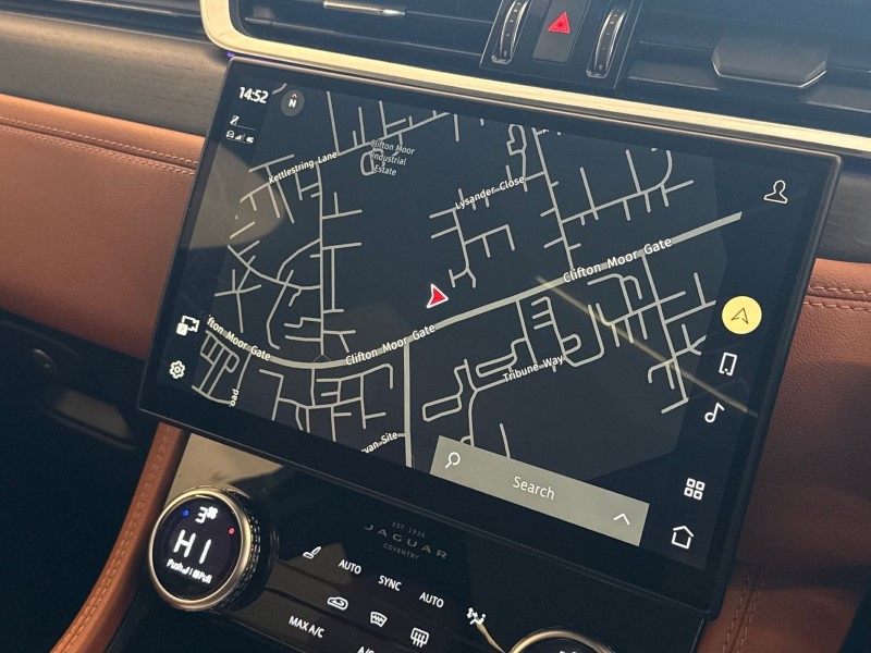 2023 (72) JAGUAR F-PACE 2.0 D200 R-Dynamic Black 5dr Auto AWD 5102788