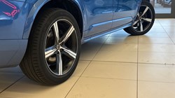 2019 (69) VOLVO XC90 2.0 D5 PowerPulse R DESIGN 5dr AWD Geartronic 5061384