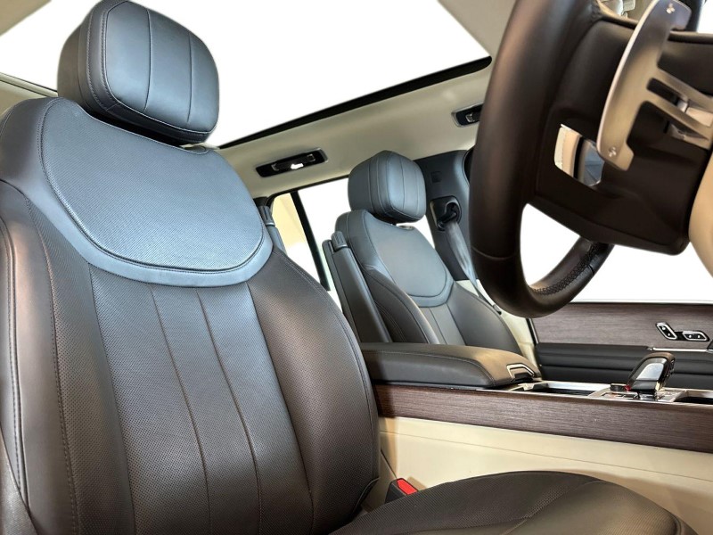 2023 (23) LAND ROVER RANGE ROVER 3.0 D300 SE 4dr Auto 5100289