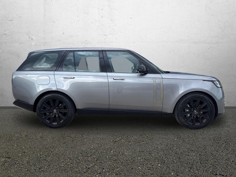 2023 (23) LAND ROVER RANGE ROVER 3.0 D300 SE 4dr Auto 5100268