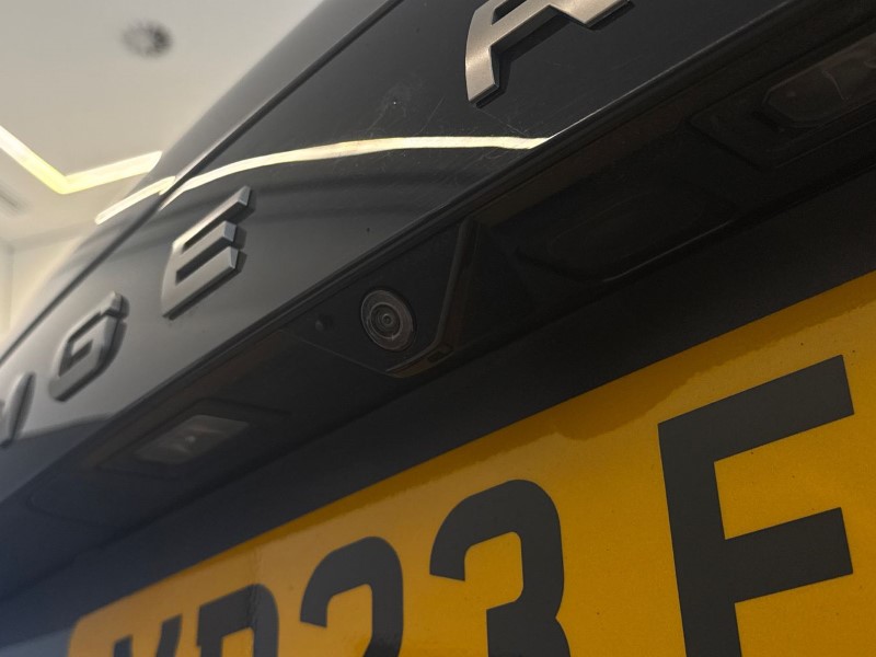 2023 (23) LAND ROVER RANGE ROVER 3.0 D300 SE 4dr Auto 5100302