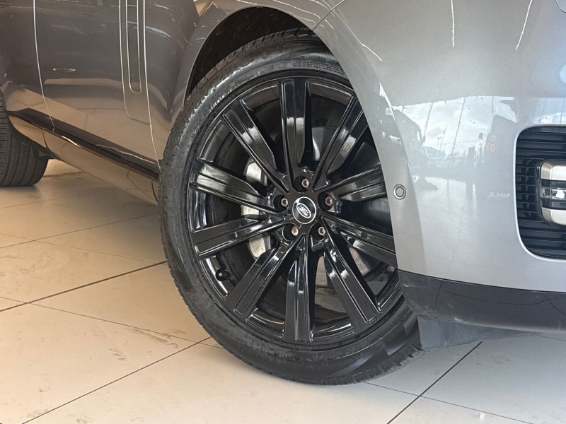 2023 (23) LAND ROVER RANGE ROVER 3.0 D300 SE 4dr Auto 5100305