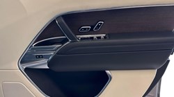 2023 (23) LAND ROVER RANGE ROVER 3.0 D300 SE 4dr Auto 5100285