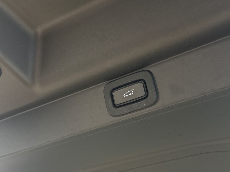 2023 (23) LAND ROVER RANGE ROVER 3.0 D300 SE 4dr Auto 5100301