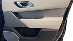 2018 (68) LAND ROVER RANGE ROVER VELAR 2.0 D180 R-Dynamic SE 5dr Auto 5126900