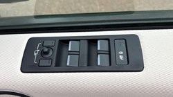 2025 (74) LAND ROVER DISCOVERY 3.0 D350 Dynamic HSE 5dr Auto 5533725