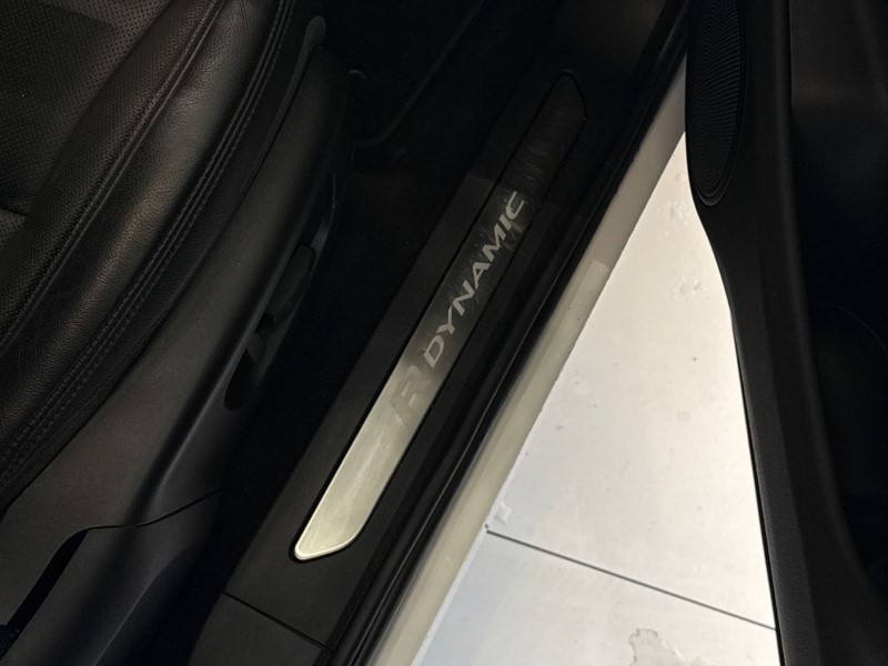 2021 (70) LAND ROVER RANGE ROVER EVOQUE 2.0 D150 R-Dynamic S 5dr 2WD 5085526