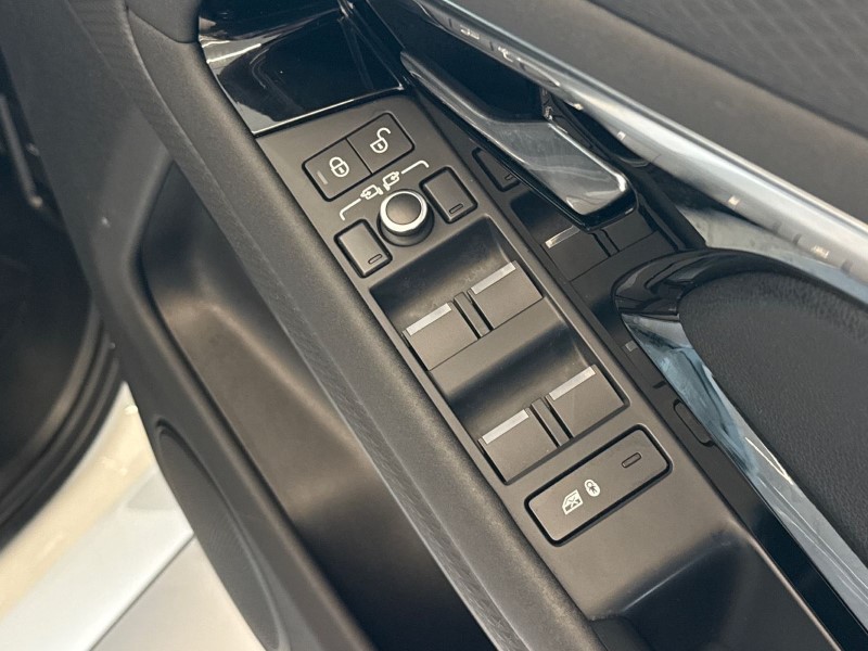 2021 (70) LAND ROVER RANGE ROVER EVOQUE 2.0 D150 R-Dynamic S 5dr 2WD 5085512