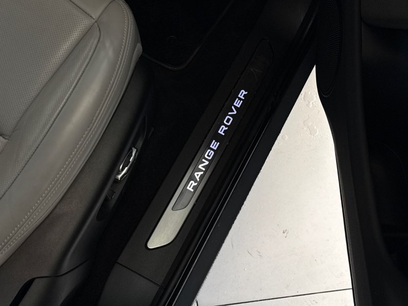 2022 (22) LAND ROVER RANGE ROVER EVOQUE 1.5 P300e Autobiography 5dr Auto 5173935