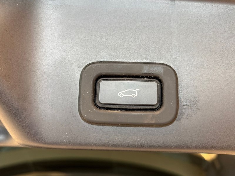 2022 (71) LAND ROVER RANGE ROVER EVOQUE 1.5 P300e R-Dynamic SE 5dr Auto 5086657