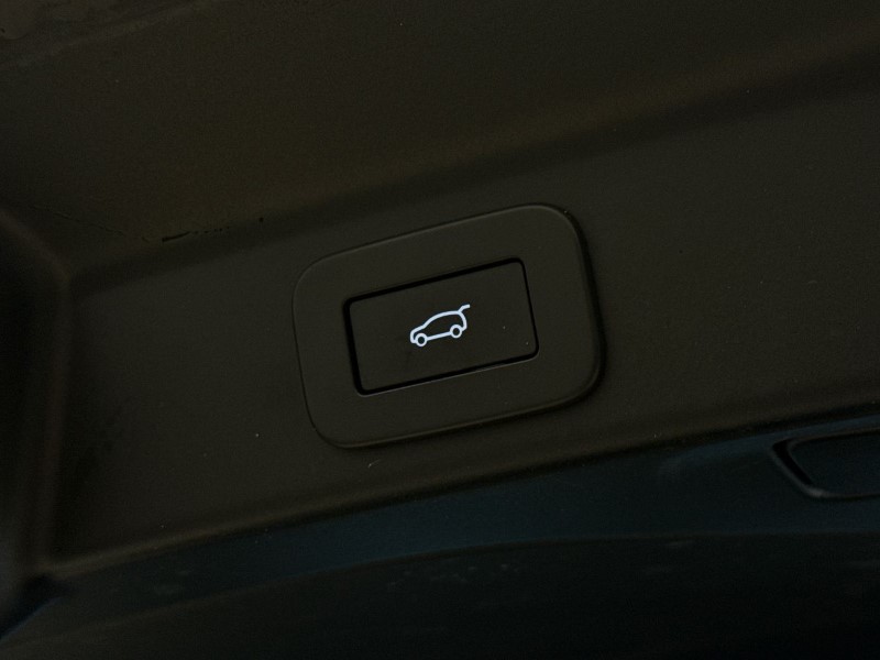 2023 (72) JAGUAR F-PACE 2.0 D200 R-Dynamic Black 5dr Auto AWD 5087731