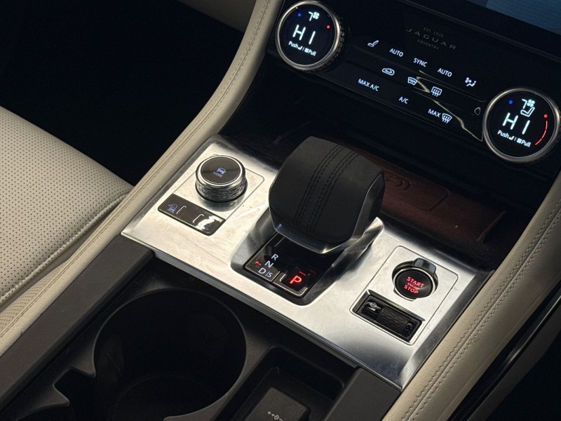 2023 (72) JAGUAR F-PACE 2.0 D200 R-Dynamic Black 5dr Auto AWD 5087703