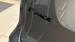 2023 (72) JAGUAR F-PACE 2.0 D200 R-Dynamic Black 5dr Auto AWD 5087737
