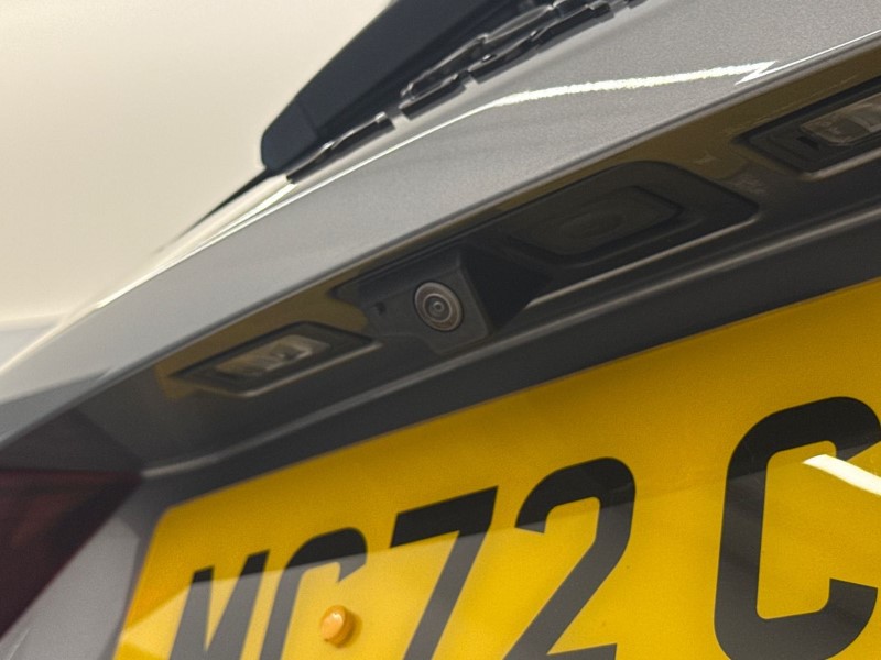 2023 (72) JAGUAR F-PACE 2.0 D200 R-Dynamic Black 5dr Auto AWD 5087732