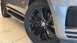 2023 (72) JAGUAR F-PACE 2.0 D200 R-Dynamic Black 5dr Auto AWD 5087735